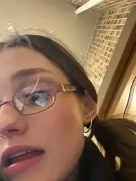 Mia_Mia_M webcam model stream image