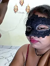 Soniya_G webcam model stream image