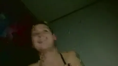 Queen2454 webcam model stream image