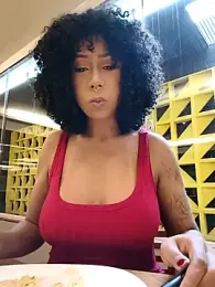 dianagolley420 webcam model stream image