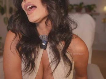 Meegan webcam bongacams model stream image