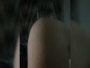 Valeriac webcam model stream image