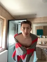 xy_monkeyBigCock webcam model stream image