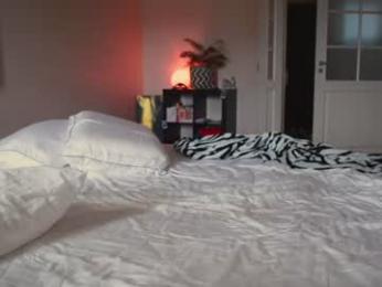 mynaughtynights webcam model stream image