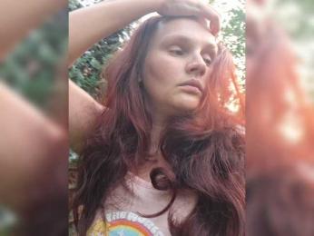 LisaLovHoney webcam model stream image