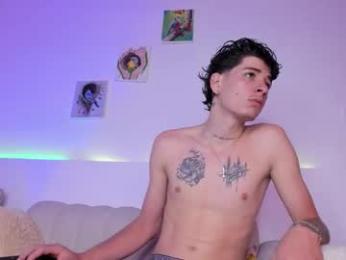 tinymoon_ webcam model stream image