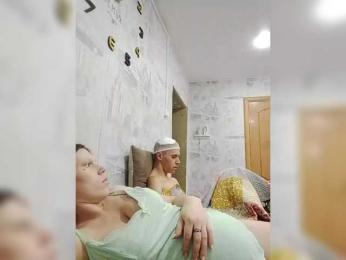 Dmeesk webcam model stream image