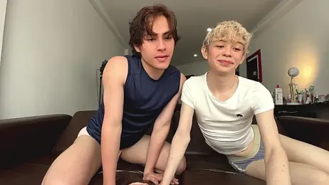 maple_and_elio webcam model stream image