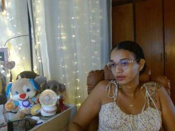 BonVivantt webcam model stream image