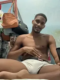 lisergio02 webcam stripchat model stream image