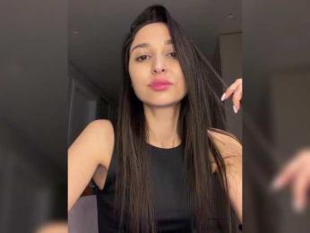 MolliKiana webcam model stream image