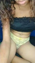 Emilie422 webcam model stream image