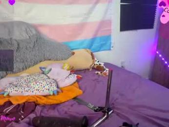 mesmerized_mowo webcam model stream image