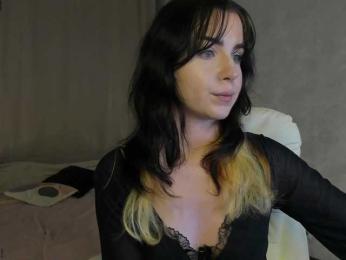 Coldbby webcam bongacams model stream image