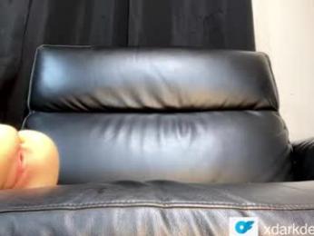 takeawalkonthewildside99 webcam model stream image