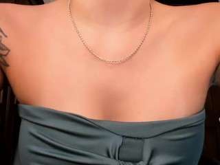 nickylawson webcam model stream image