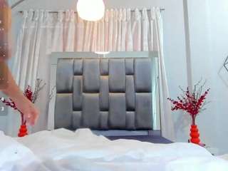 milfhornyy99 webcam model stream image
