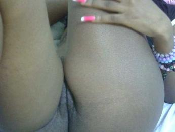 Cuteavril webcam model stream image