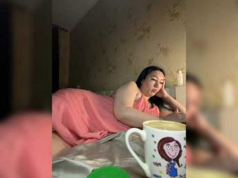 Hotmadamxl webcam model stream image