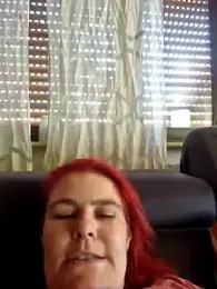 GoldenWifee webcam stripchat model stream image