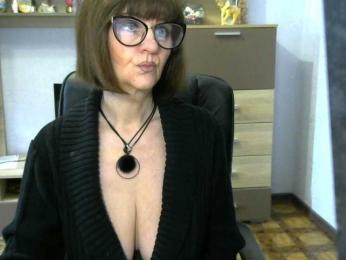--Moon-- webcam model stream image
