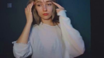 LuciaAdorable webcam model stream image