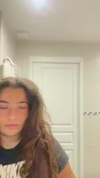 Chloeducq webcam model stream image