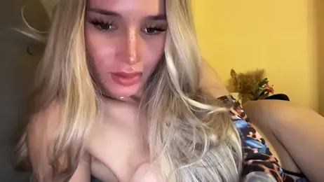 surprisecockmia webcam model stream image