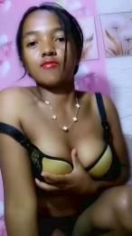 Elisah7 webcam model stream image