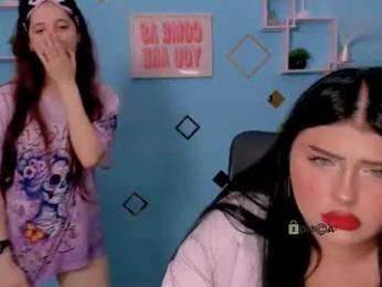 nami_glow webcam model stream image