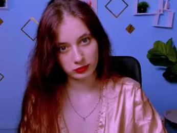 nami_glow webcam model stream image