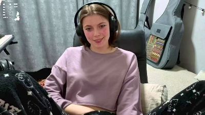 TonyaNatiello webcam cam4 model stream image