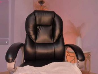 CandaseRussell webcam model stream image