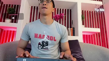 ApoloCruz webcam model stream image