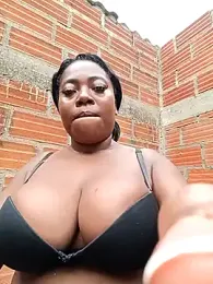 Sofi_will webcam stripchat model stream image