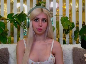 FlowwwerGirl webcam bongacams model stream image