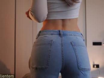 ms_seductive webcam model stream image