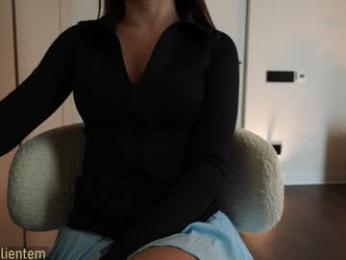 ms_seductive webcam model stream image