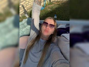 CarrieBradshaw webcam bongacams model stream image