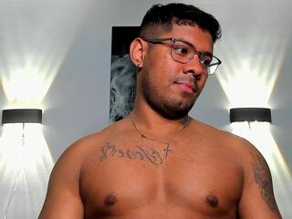 Derek Castle webcam model stream image