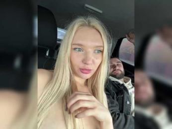 AmmyAlexInPublic webcam bongacams model stream image