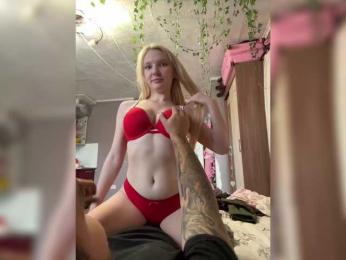 AmmyAlexInPublic webcam bongacams model stream image