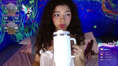 lucie_petite webcam model stream image