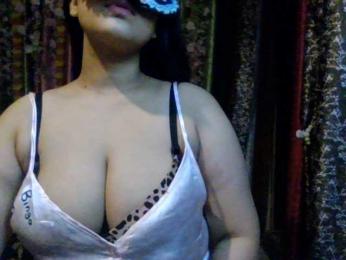 Naughtyladki webcam model stream image