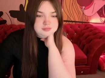 StarryDoll webcam model stream image