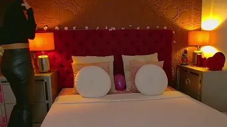 IrisMonn webcam model stream image