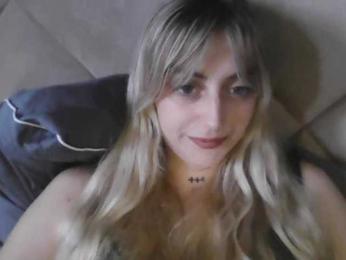 StellaSweet webcam model stream image