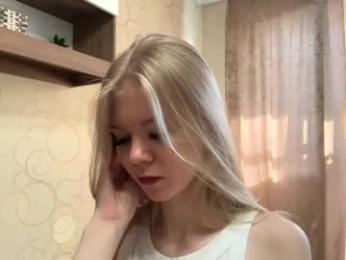 dewdropdoll webcam model stream image