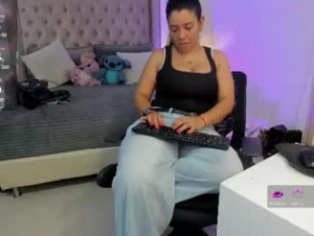 mariana_c webcam model stream image
