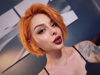 LunaRoyale webcam model stream image